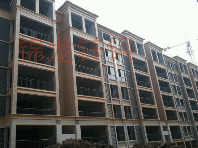 常德市澧县小区黑色锌钢阳台护栏客户应用案例