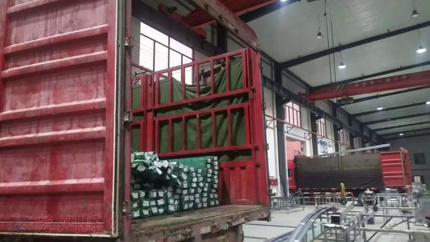 锌钢型材批发发货现场